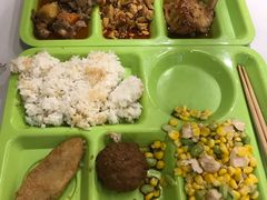 -同济大学本部学苑饮食广场