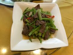 -温汤大酒店餐厅