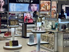 -中免(澳门机场免税店)