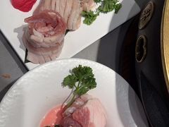 -山焱·炭火自助烤肉(周浦万达店)