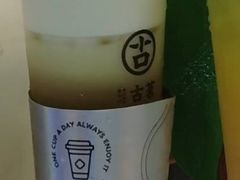 芝士桃气乌龙-古茗(番禺万达金街)