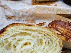 碱水羊角-OUR Bakery(三里屯太古里店)