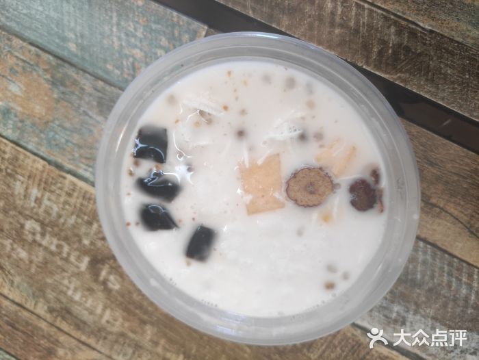 太婆抱罗粉图片