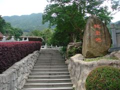 放生池-灵光寺