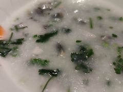 生菜鱼片粥-龙记烧腊茶餐厅(常德路店)