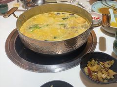 -洪氏嗨捞·猪肚鸡火锅(阳光天地店)