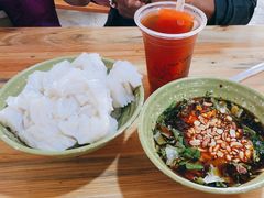 -余庆小吃(小吃一条街店)
