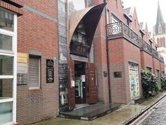 -钟书阁(松江泰晤士小镇店)