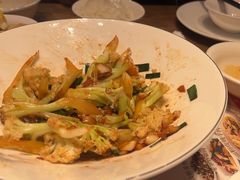 -爱碗亭·鲜炒湖南菜(壹城中心店)