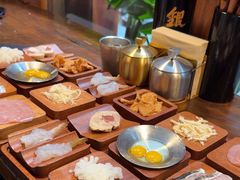 -银米·云南传统过桥米线(双廊黑金冠店)