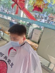 -阿兵荣辉美容理发有限公司