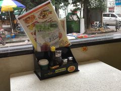 -明记港式烧腊茶餐厅(下沙店)