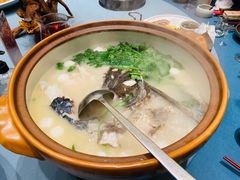 -忆江南·临江鱼馆