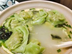 蟹黄虾仁鲜肉馄饨-光明邨大酒家(淮海路店)