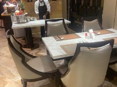 -上海皇廷花园酒店·西餐厅·自助餐