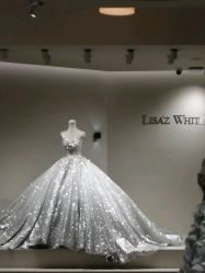 -Renee芮亦婚纱