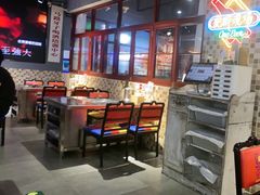 -马路牙子烧烤音乐酒馆(望京店)