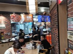 -裕记烧腊连锁餐饮(国商分店)