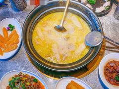 霸气竹笙王猪肚鸡-顺德公广东猪肚鸡·煲仔饭(白石洲店)
