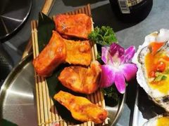 -围炉肉舍•炭烤活鳗•丹东海鲜烤肉(步行街店)