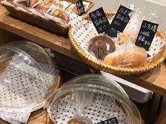 -沁屋面包店(人民东路店)