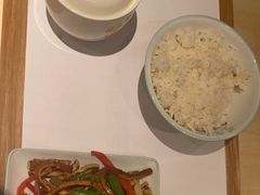 -老乡鸡(上海白玉兰广场店)