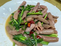 韭菜炒海肠-崴海渔村(虹梅路店)