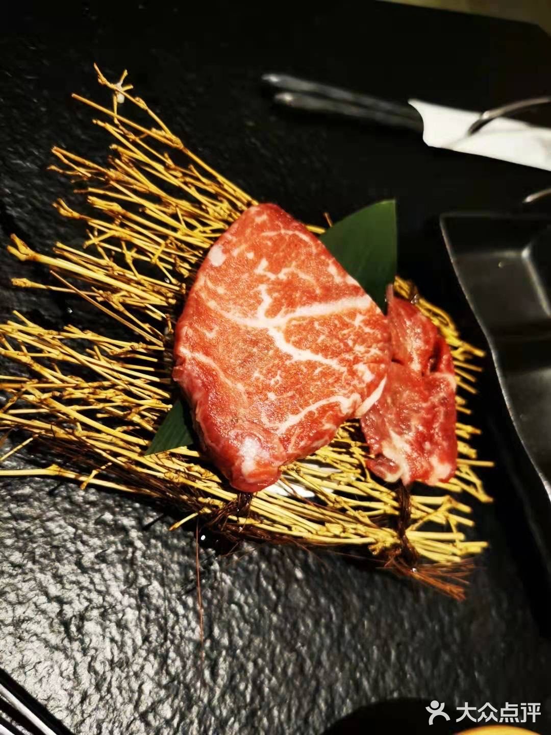 美滋滋的烤肉来啦[吐]