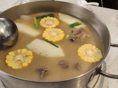 -肥仔文澳门猪骨煲(南京西路店)