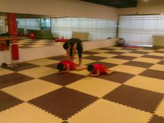 -享受健身·美体塑形馆