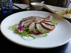 -河畔春天时尚餐厅