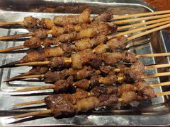 羊肉串-马路牙子地桌烤肉(工体店)