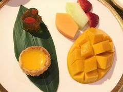 鲜果配甜点-唐阁(香港朗廷酒店)