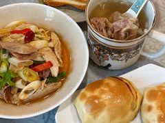 -汗腾格里·风味餐厅(新疆驻京办店)