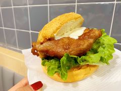 豬扒菠蘿油-华嫂冰室(尖沙咀店)