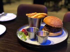 香浓蘑菇牛肉汉堡-bluefrog蓝蛙(皇庭广场店)