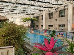 -盛彼得温泉度假酒店
