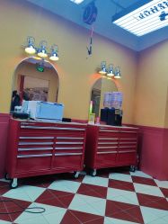 -Devilhands Barbershop男士理容店