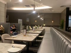 -必胜客(漕宝路店)