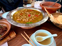 -有红鸡毛店·川菜(建设路店)