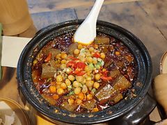 -有红鸡毛店·砂锅菜(抚琴夜市店)