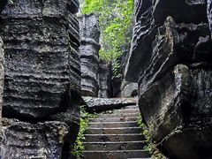 -梭布垭石林景区
