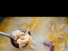 -15年老字号鑫鑫猪肚鸡·椰子鸡海南火锅(兴隆华侨农场店)