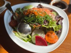 -Chom Cafe and Restaurant