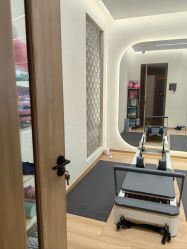 -依灵瑜伽普拉提连锁