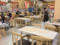 大堂-江城燕子大排档(江汉路步行街店)