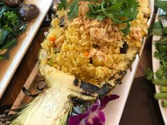 -Chom Cafe and Restaurant