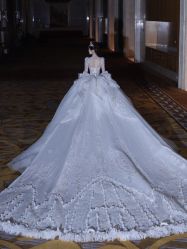 -不晚国际婚纱礼服