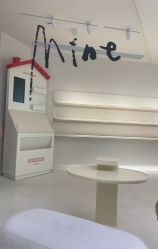-SALON DE VANHADA