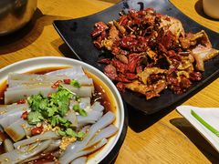 -隔壁老王·家常云南菜(花巷店)